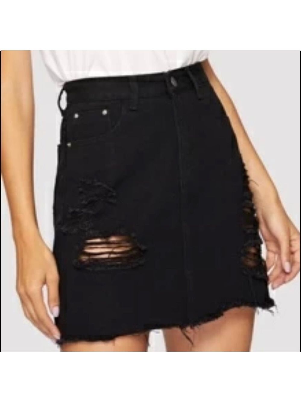 𝅺TOPSHOP Moto distressed frayed black denim mini skirt size 4